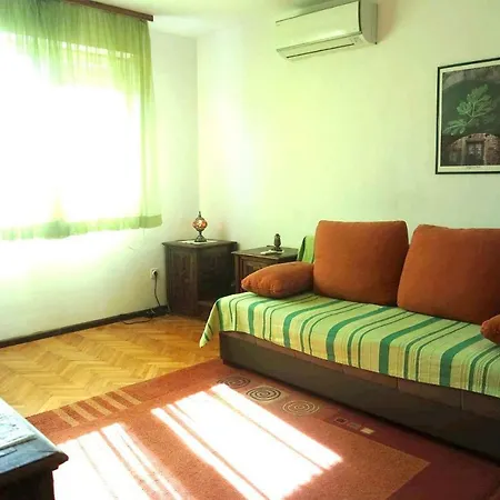 Apartman Tedi Apartment *
